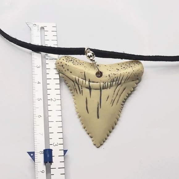 *Sold* Shark's Tooth Pendant Necklace - Picture 3 of 4